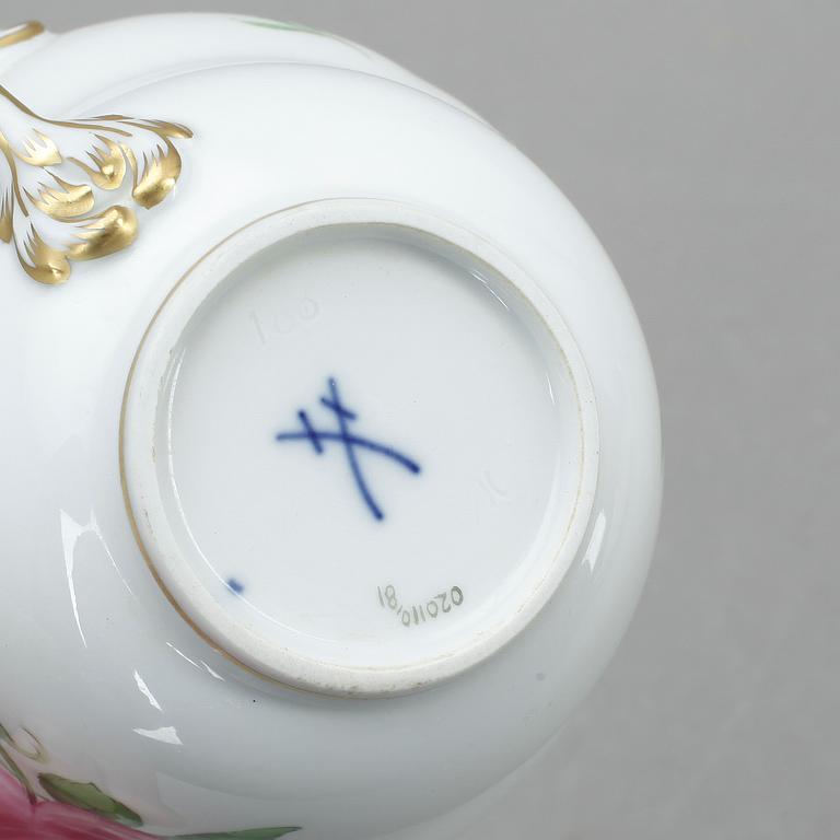 TEKOPPAR samt LJUSSTAKAR, 8 +2, porslin, Meissen, Tyskland, 1900-tal.