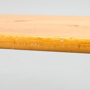 Ilmari Tapiovaara, penkkejä, 2 kpl, Laukaan puu 1970-luku.