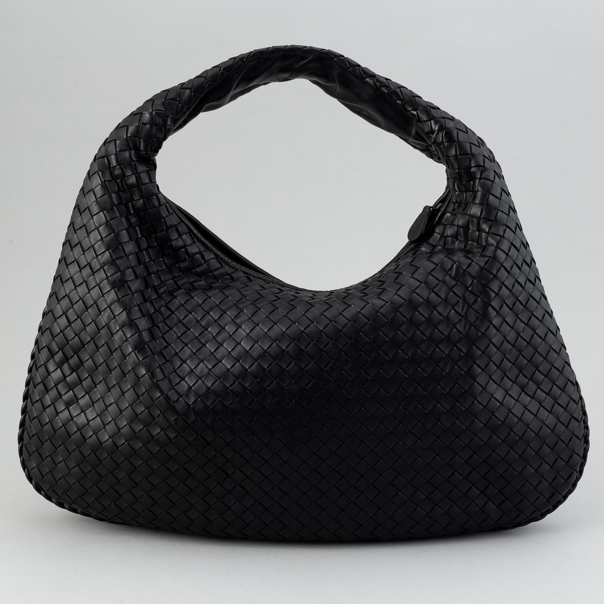 Bottega Veneta, black leather bag.