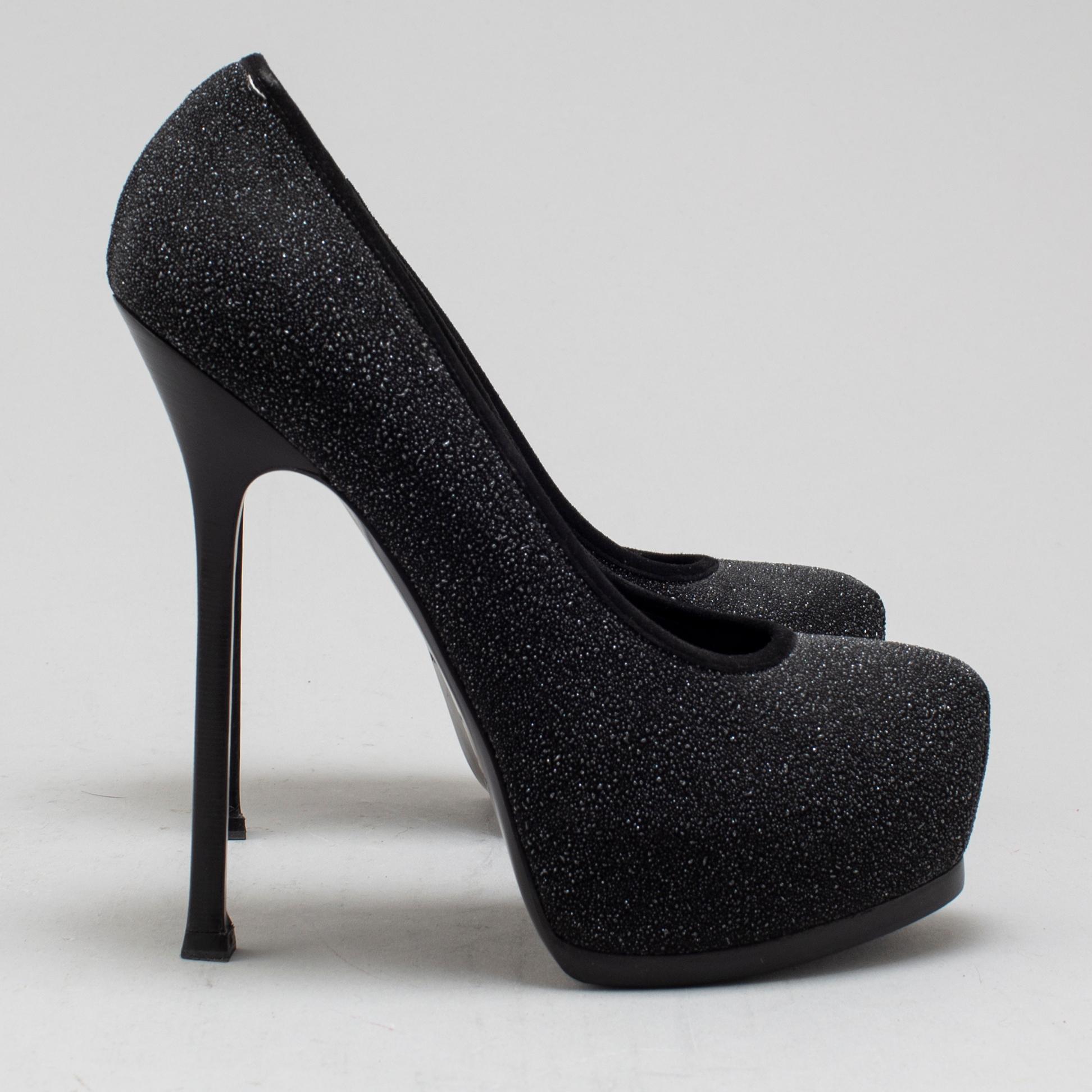 YVES SAINT LAURENT, pumps, size 39,5.