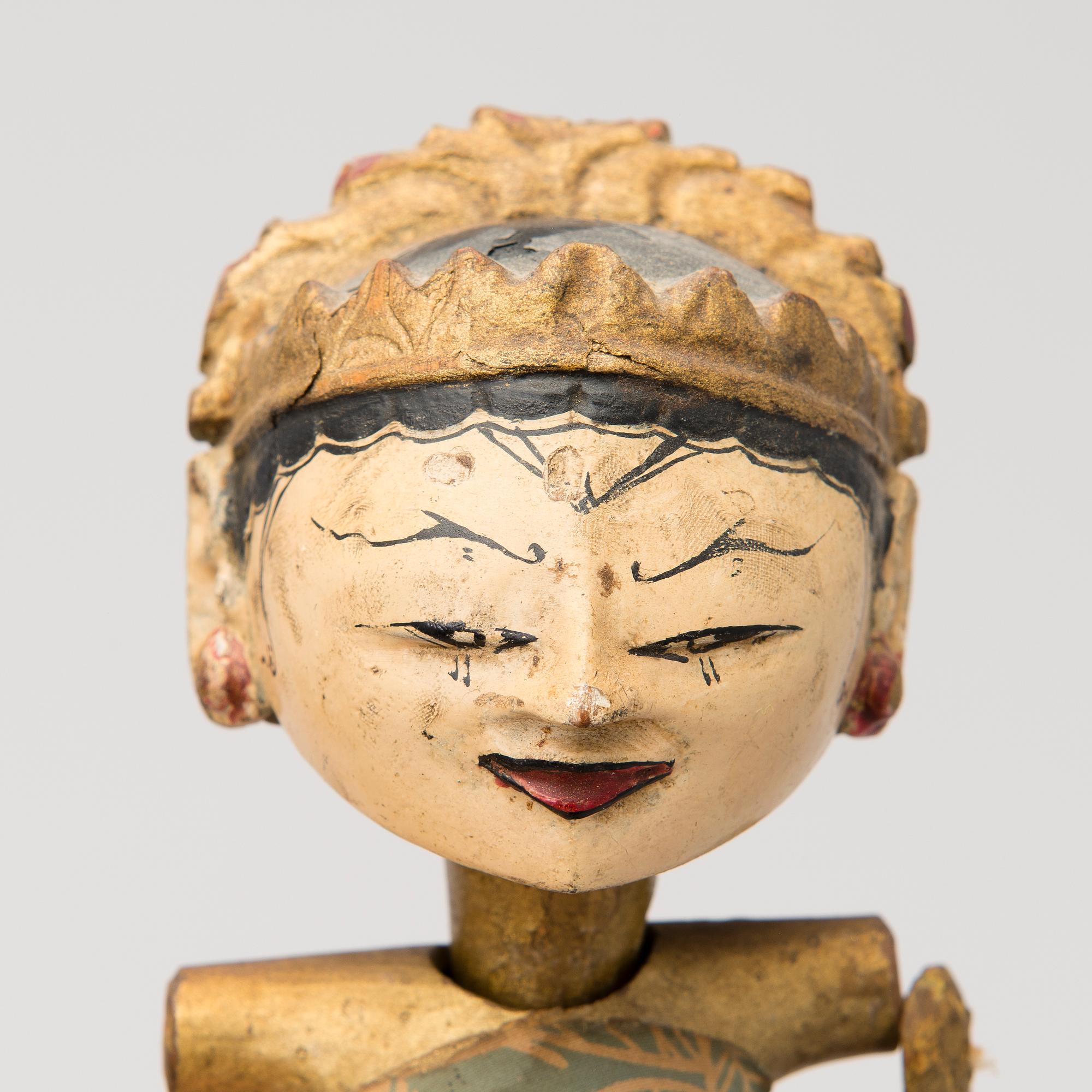 Six theatre dolls from Bali, presumably from the first half of the 20th Century.