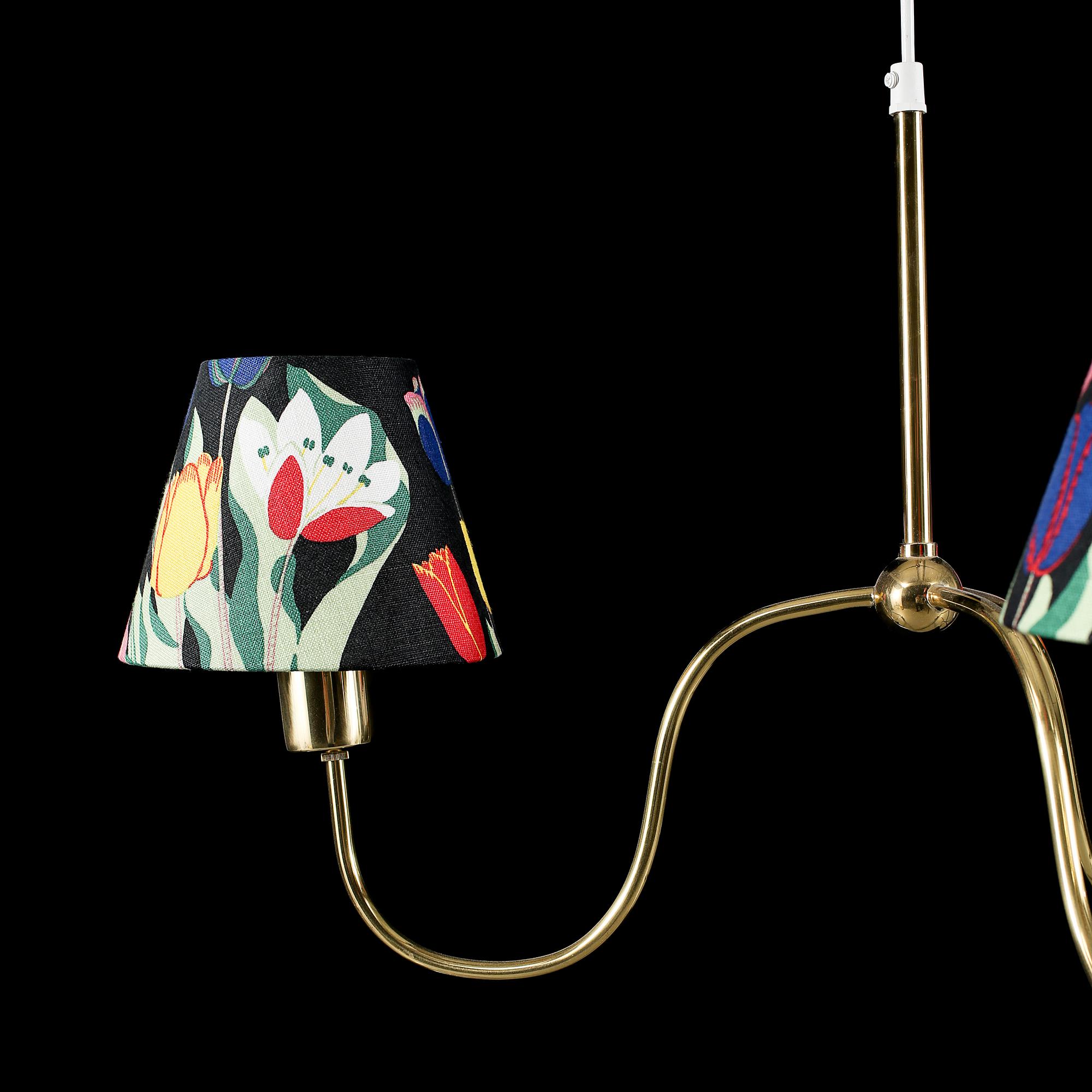TAKLAMPA, modell 2444, Josef Frank, Firma Svenskt Tenn, 1900-talets andra hälft, höjd ca 40 cm.