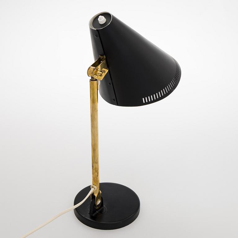 Paavo Tynell, bordslampa, modell 9222, Idman, 1900-talets mitt.
