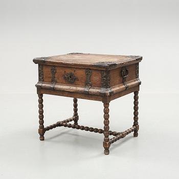 SCHATULL, barock, 1700-tal.
