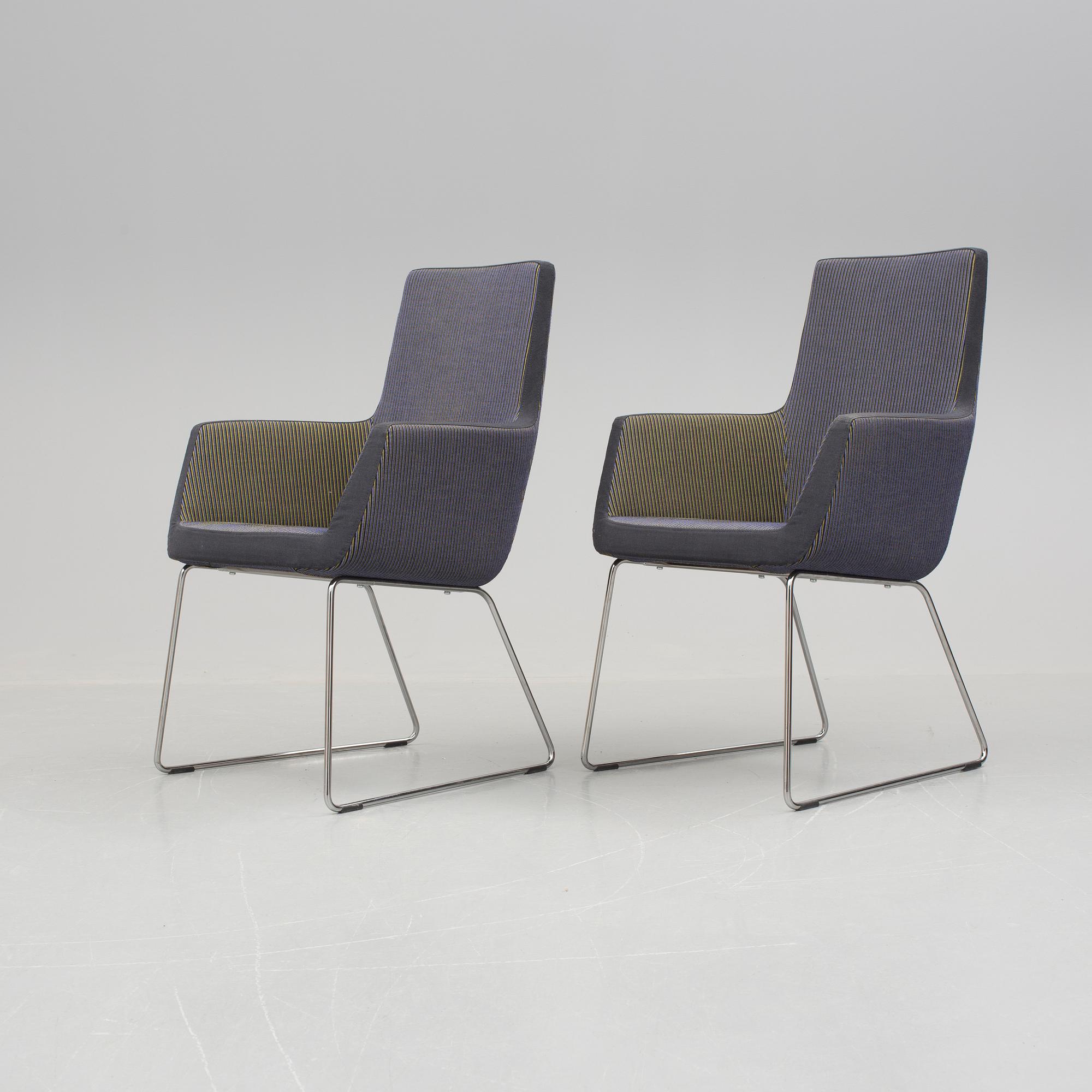 KARMSTOLAR, ett par, "Happy", Roger Persson, Swedese, 2000-tal.