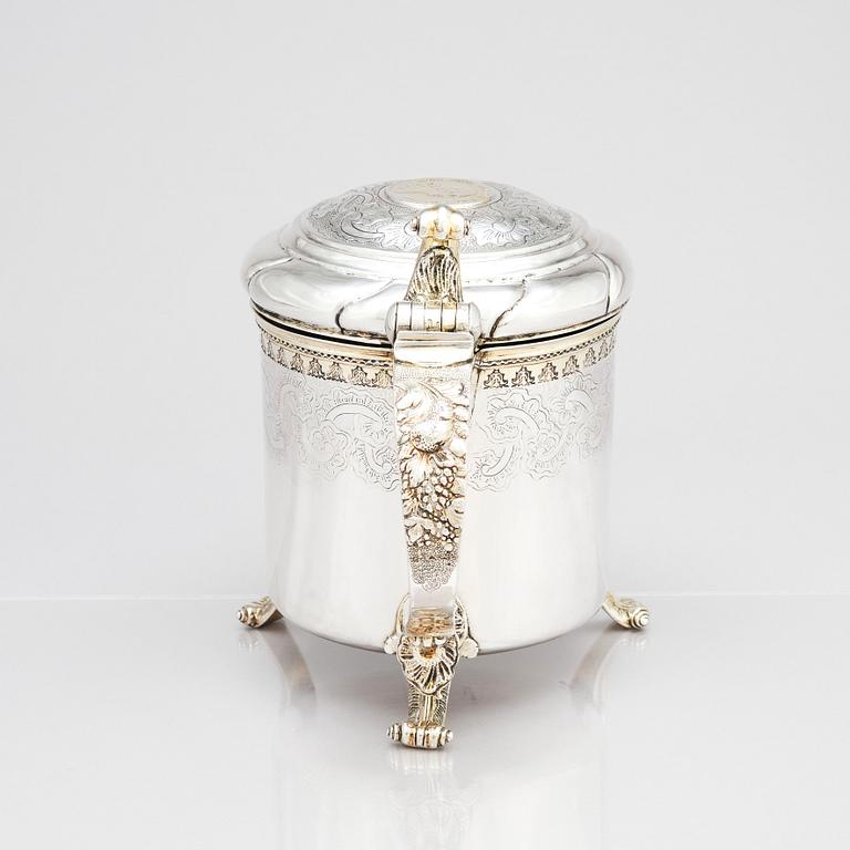 A Swedish Baroque parcel-gilt silver tankard, mark of Carl Fahlberg, Uppsala 1759.