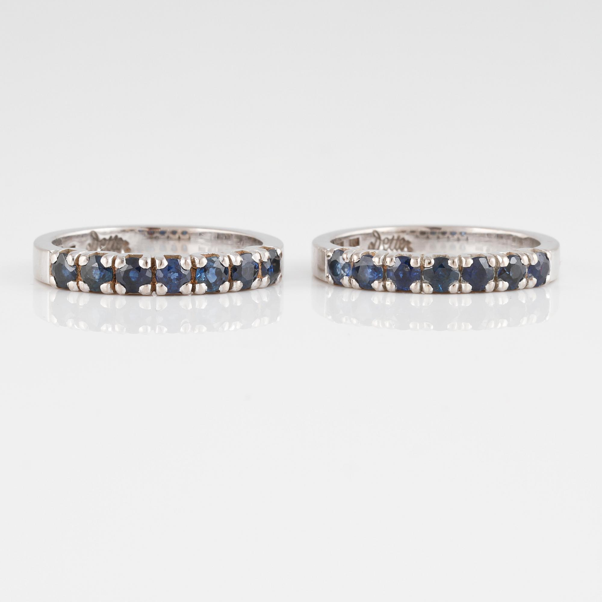 RINGAR, 2 st vitguld med safirer 1.82 ct, Detter för Atelier Ajour, Stockholm, 1994. Vikt 8,0 gram.