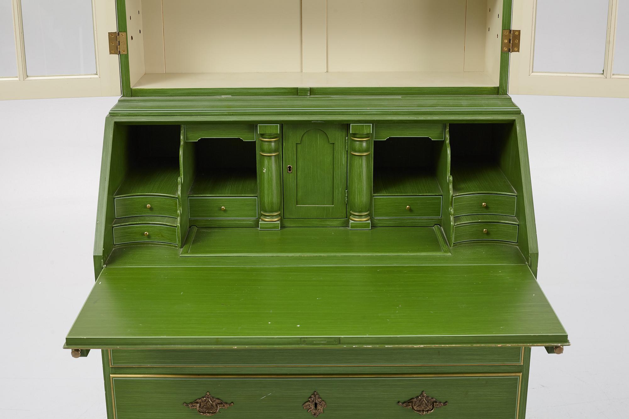 Skåp, rokokostil, Åmells möbler, daterat 1973.