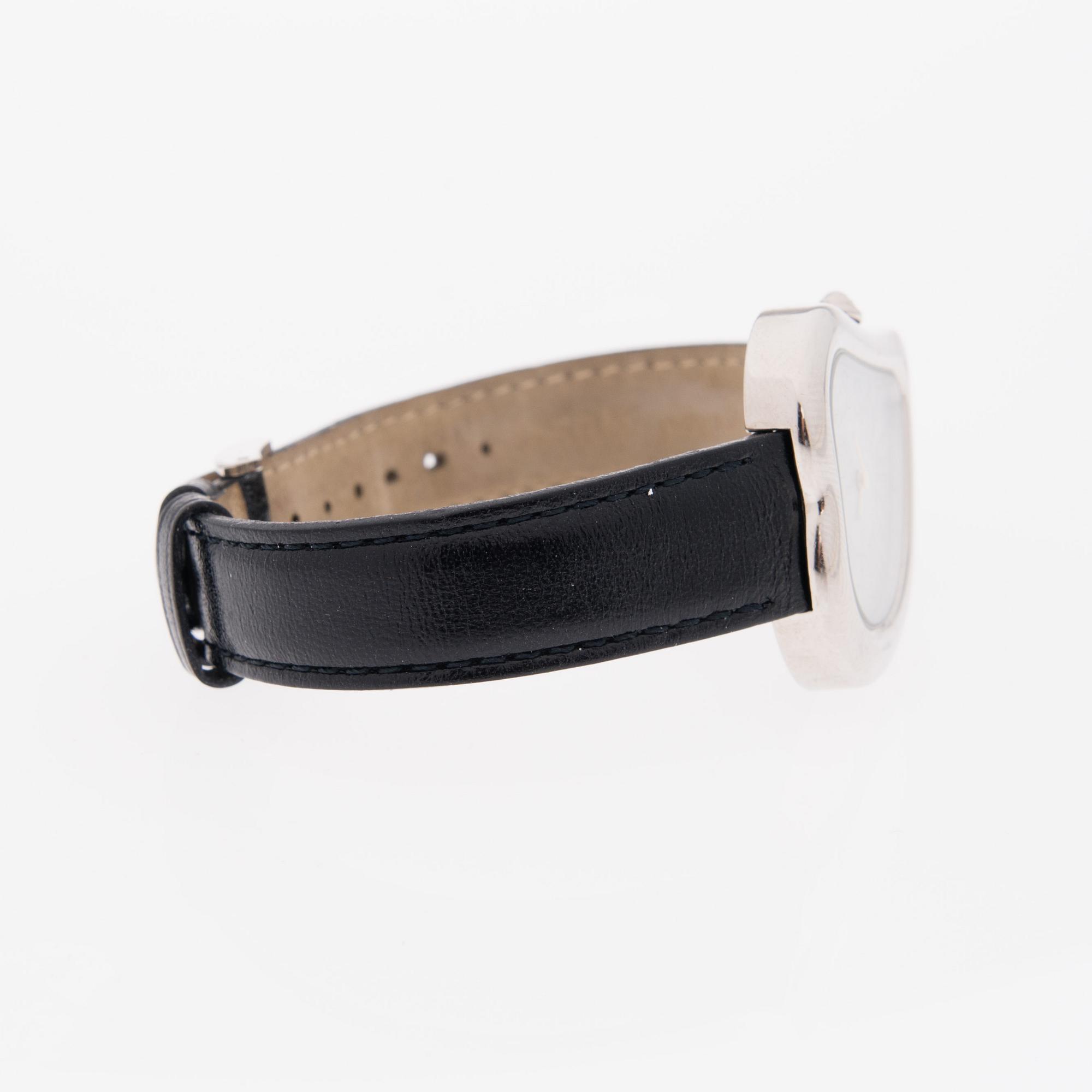 ARMBANDSUR, Yves Saint Laurent.