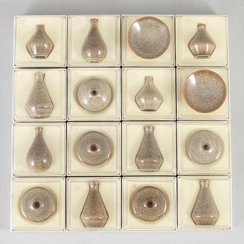 BERTIL LUNDGREN, 16 stoneware miniatures from Rörstrand.