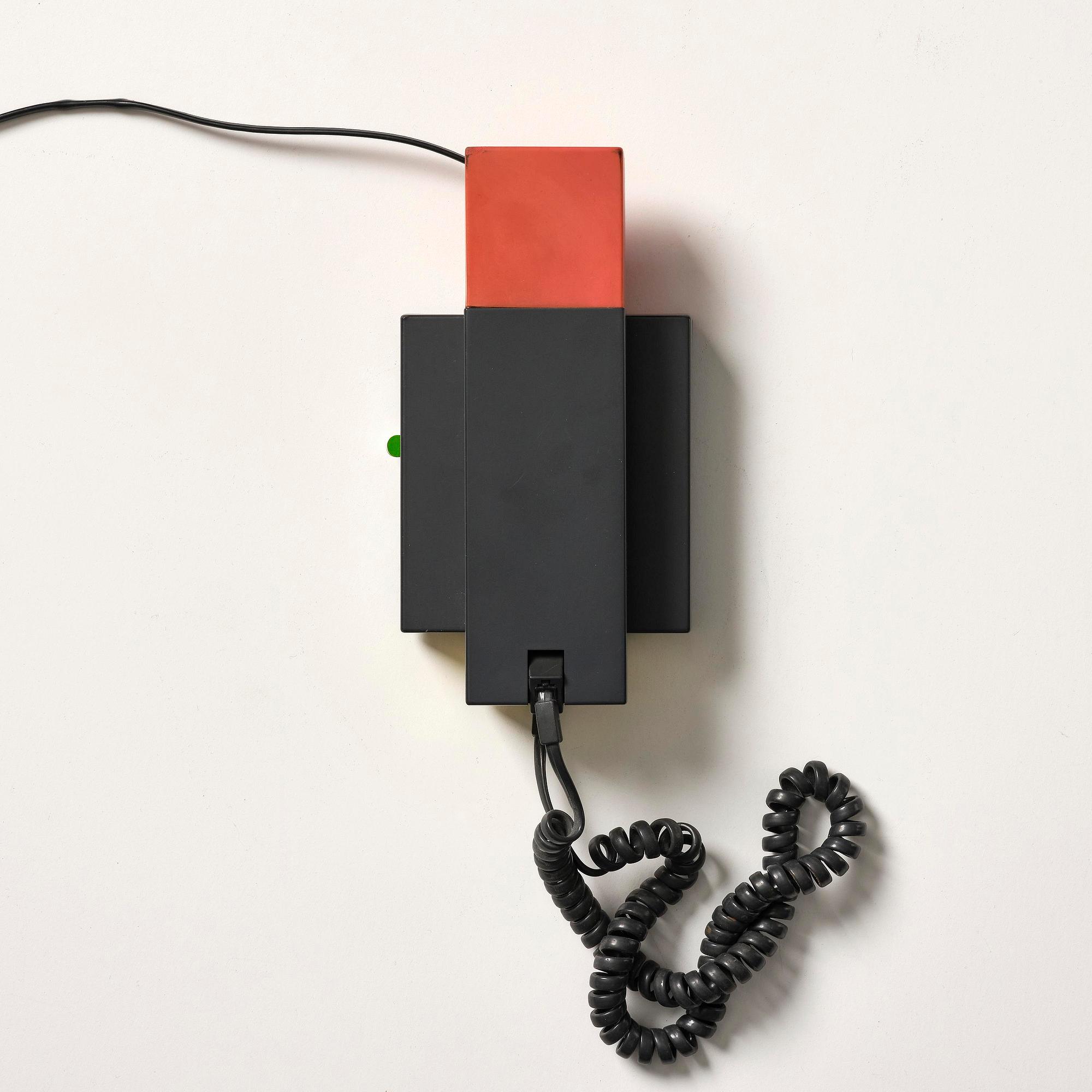 Ettore Sottsass, & David Kelley, telefon, "Enorme", Enorme Corporation, Italien, efter 1986.