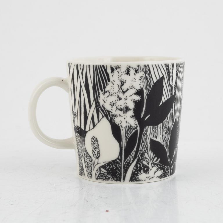 A 'Moomintroll Daydreaming' Moomin Characters porcelain mug, Arabia, Finland, 2005.