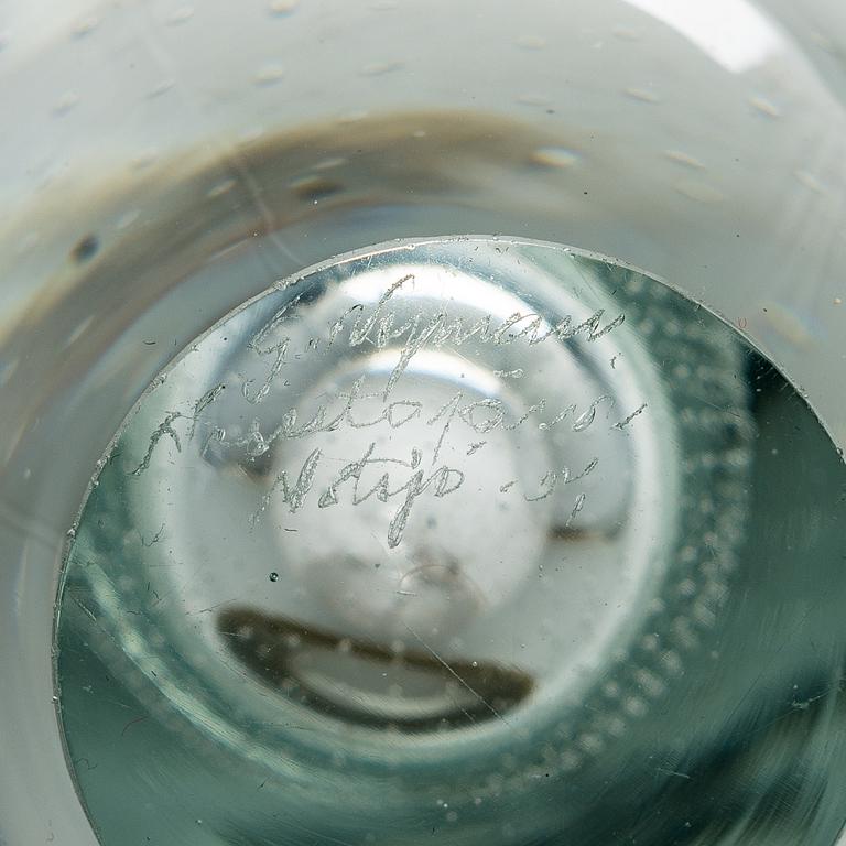 Gunnel Nyman, a vase signed G. Nyman Nuutajärvi Notsjö, unclear date.