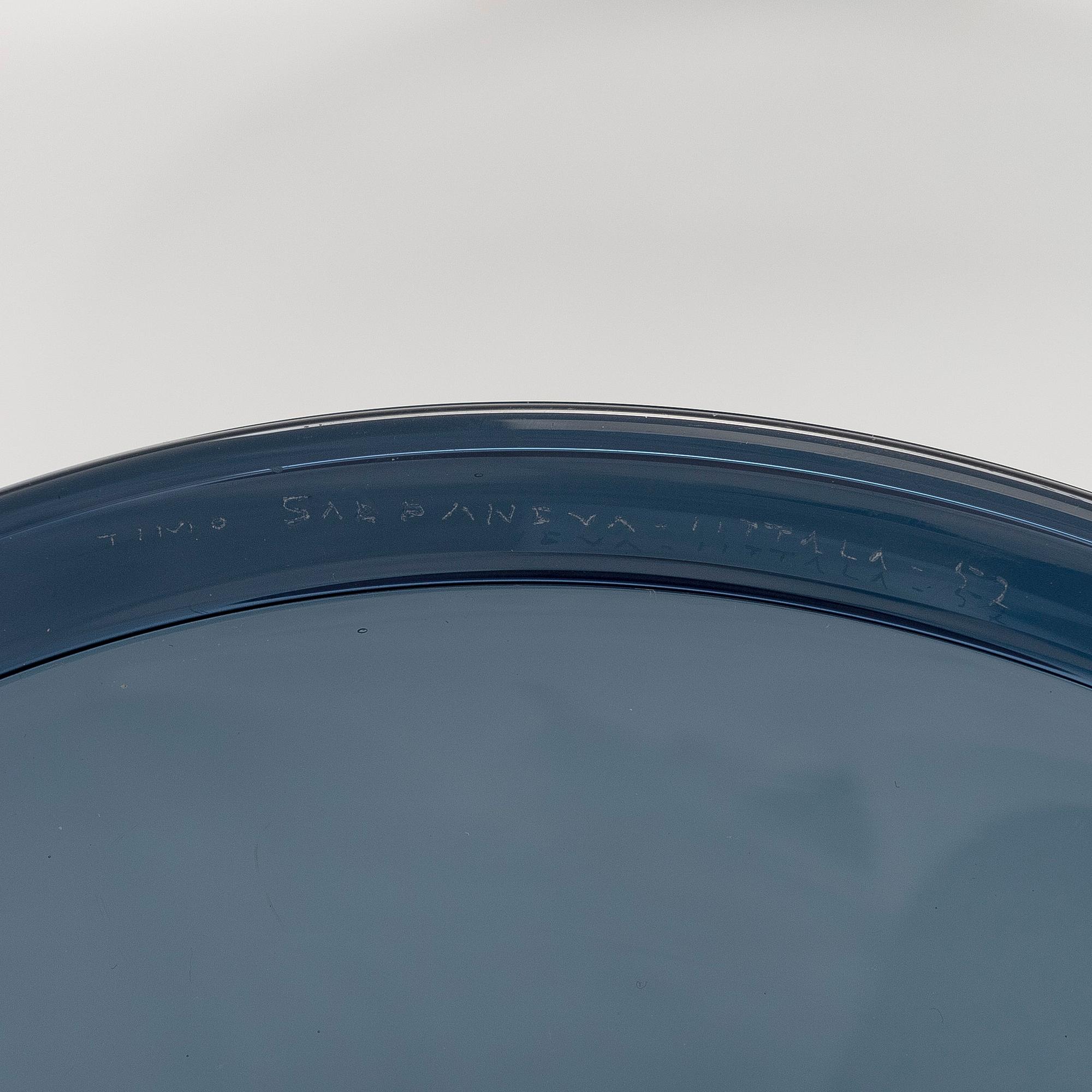 Timo Sarpaneva, six glass plates ' 'Band rim', signed  Timo Sarpaneva Iittala -57.