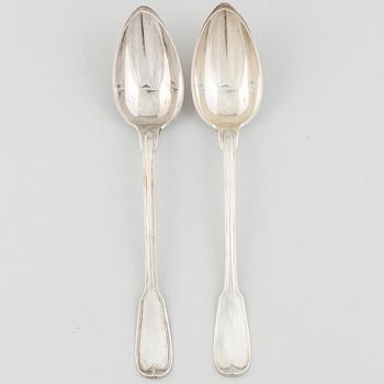 A pair of French silver serving spoons, Paris 1809-19.