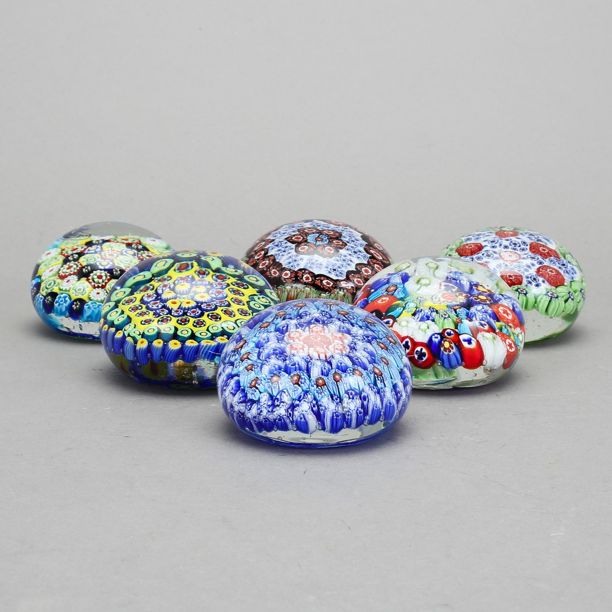BREVPRESSAR, 6 stycken. Murano, Italien, 1900-tal.