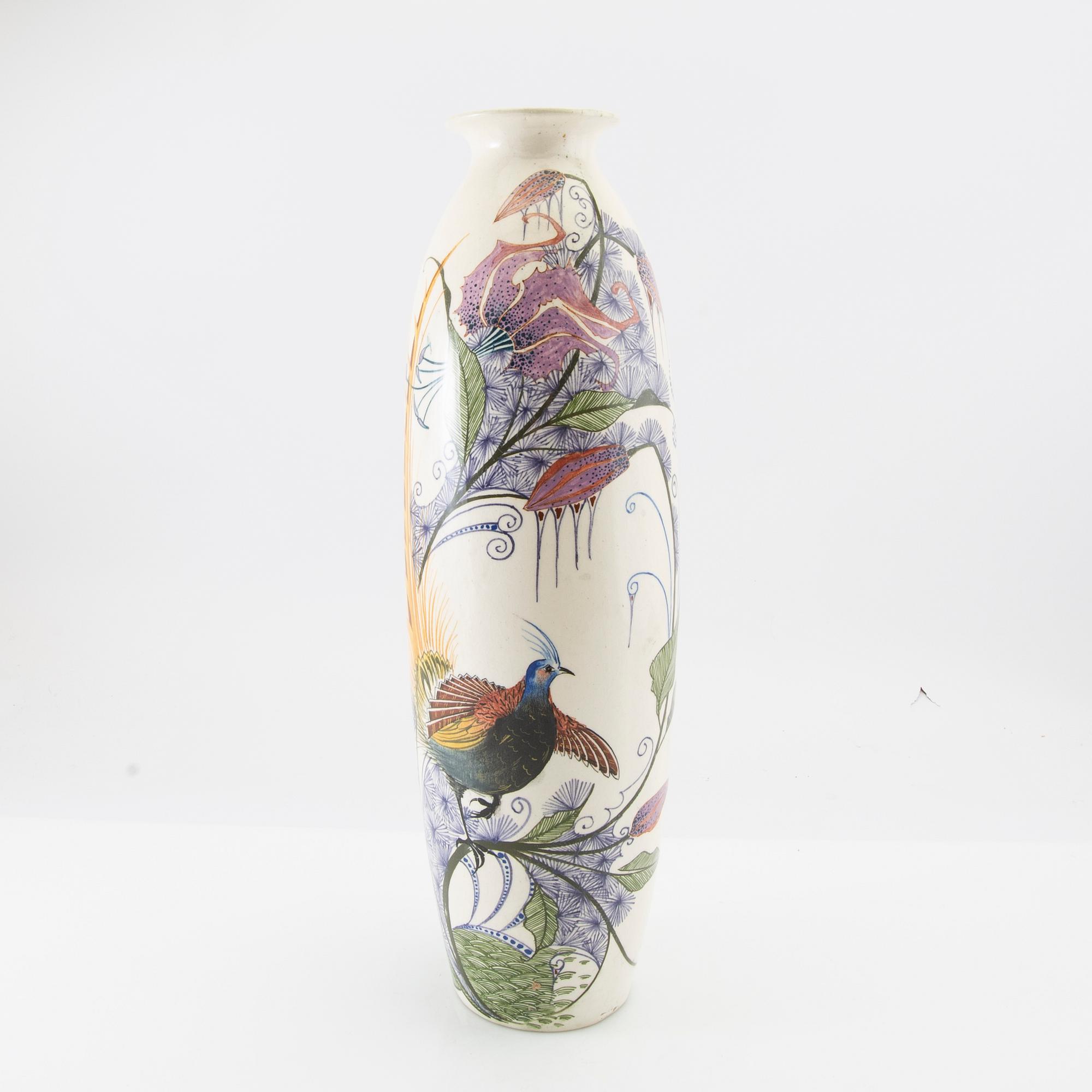 TH Verstraaten vas från Amphora Holland ca 1910  fajans.