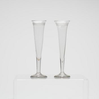 CHAMPANGESTRUTAR, ett par. sengustavianska. Omkring 1800.