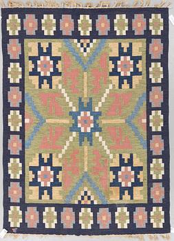 A CARPET, "Wemmenhög" flat weave, by Erik Lundberg, manufactuered at Vävaregården in Eringsboda, around 237 x 170 cm.