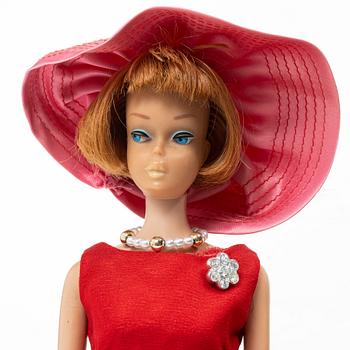 Barbiedockor, 3 st, samt kläder och accessoarer, Mattel, 1960-tal.