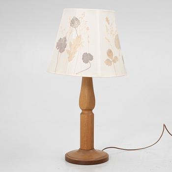Carl Malmsten, a table lamp.
