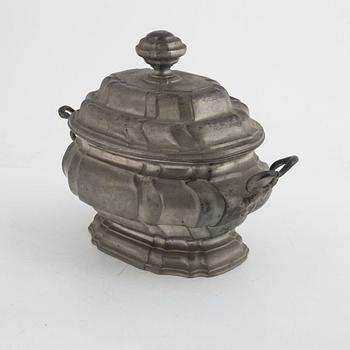 A rococo pewter tureen with cover, presumably Germany, 18th century.