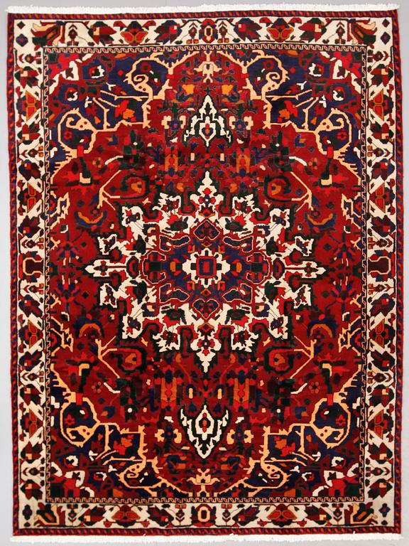 MATTA, Bachtiari, ca 298 x 222 cm.
