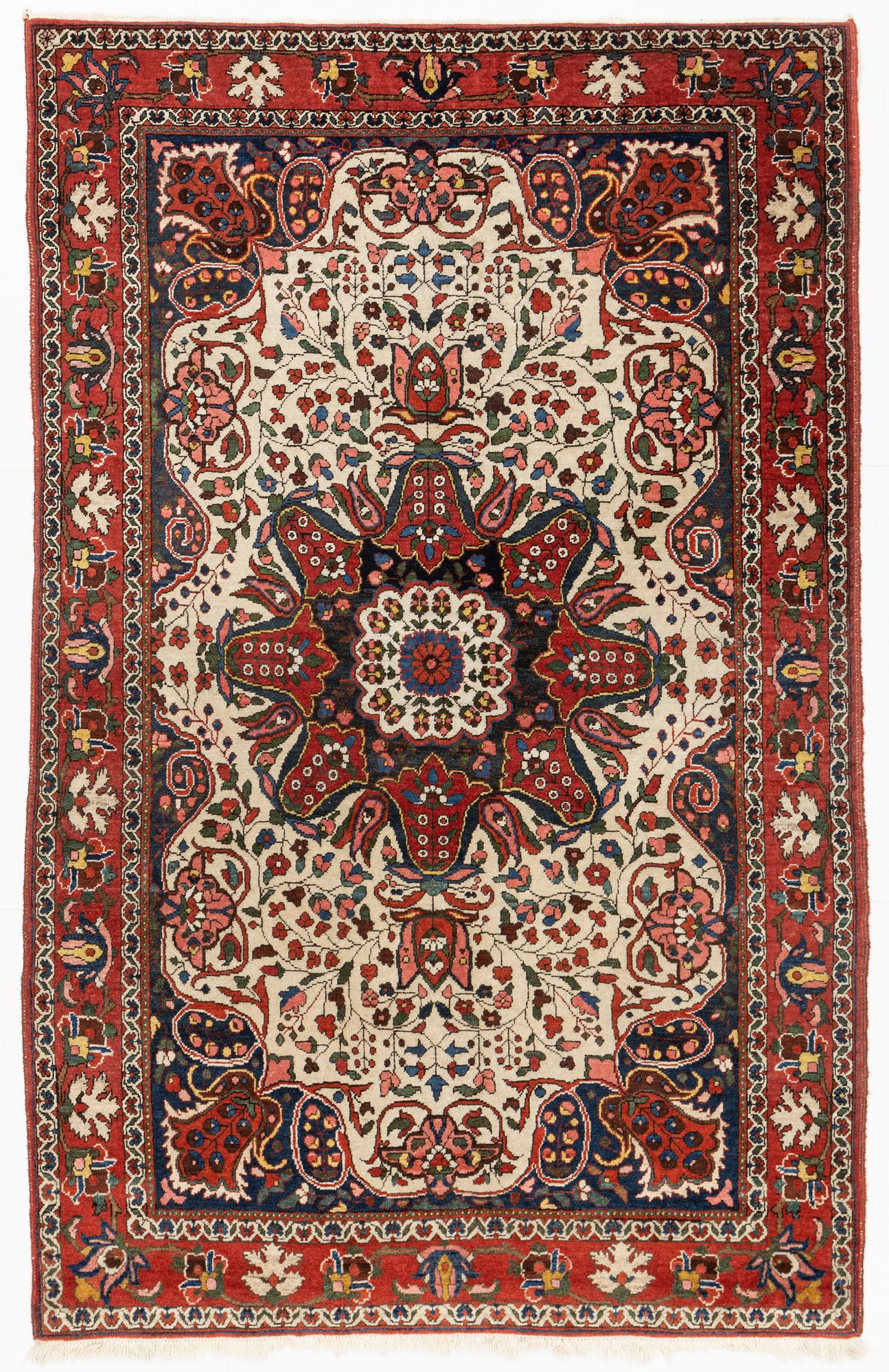 A carpet, Bakthiari, circa 214 x 136 cm.