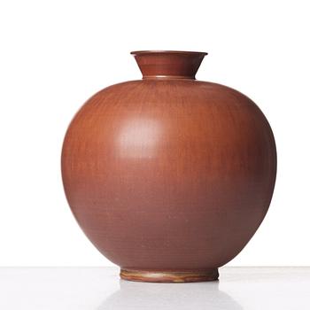Erich & Ingrid Triller, a stoneware vase, Tobo, Uppland, Sweden.