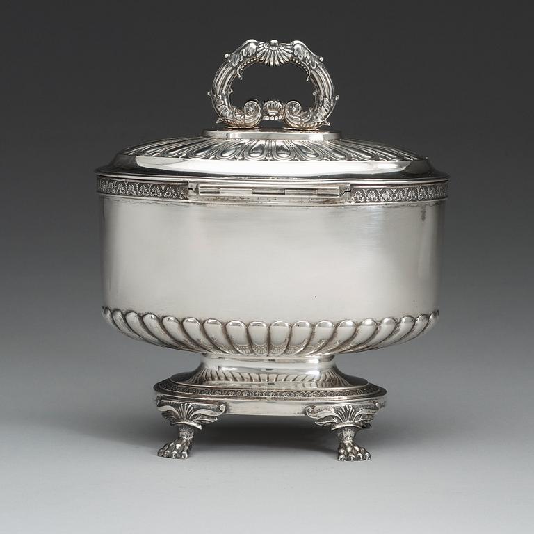 A Swedish 19th century silver sugar-casket, marks of Anders Lundqvist, Stockholm 1831.