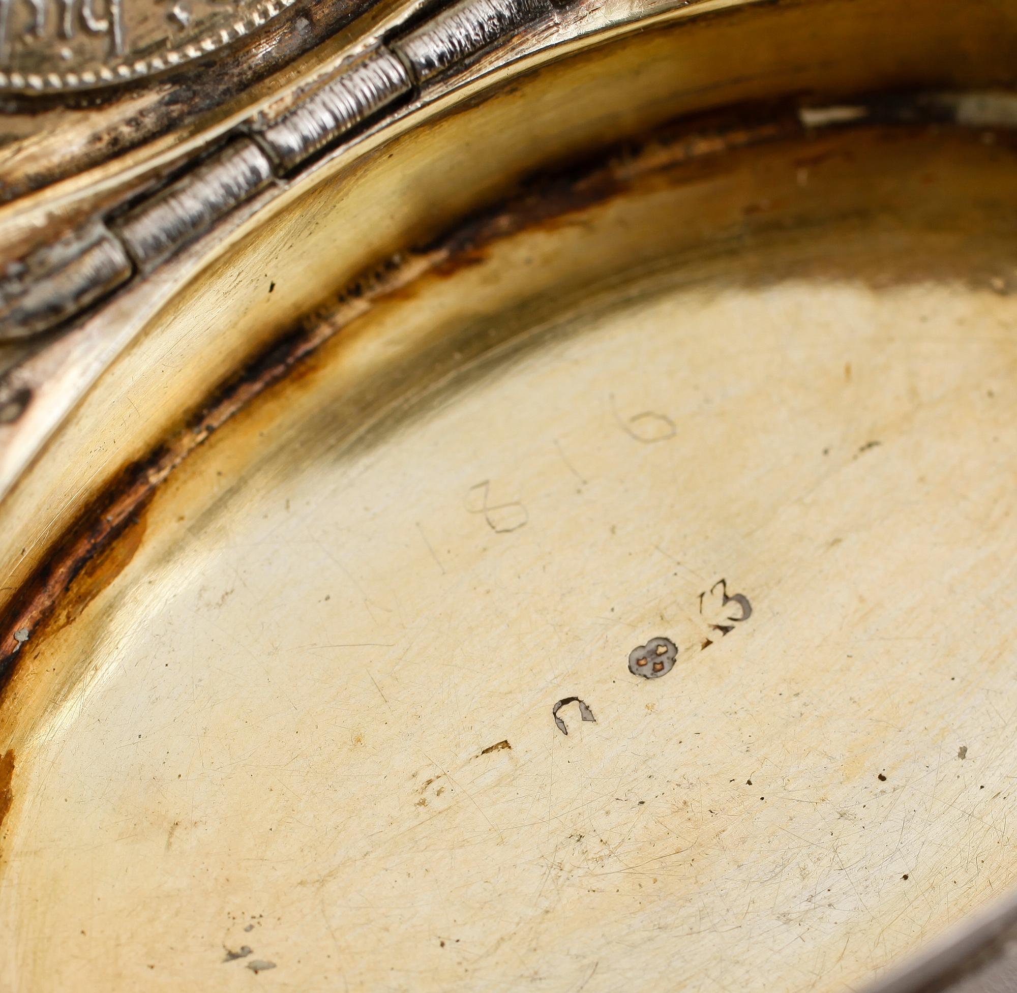 DOSA, silver, Stockholm 1816. Vikt ca 83 gram.