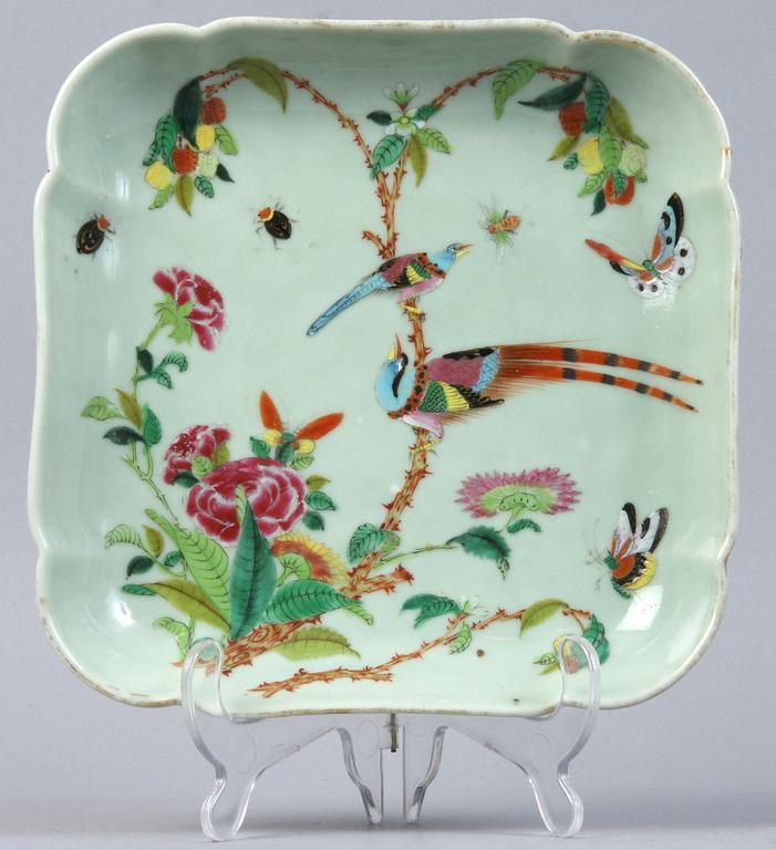UPPLÄGGNINGSFAT, 2 st, porslin, Kina, 1800/1900- tal.