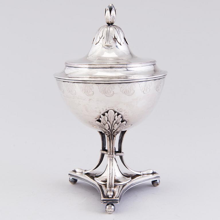 A SUGAR BOWL, silver, Carl Anton Carlborg, Turku 1823, Finland.