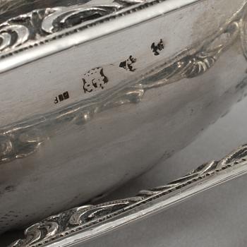 PARTI SILVER, 4 delar, delvis låghaltigt, 1800-tal, total vikt 200 gram.