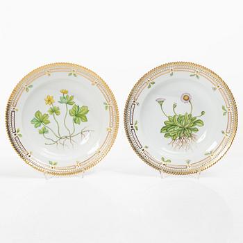 Royal Copenhagen, seven plates, 'Flora Danica', Denmark.