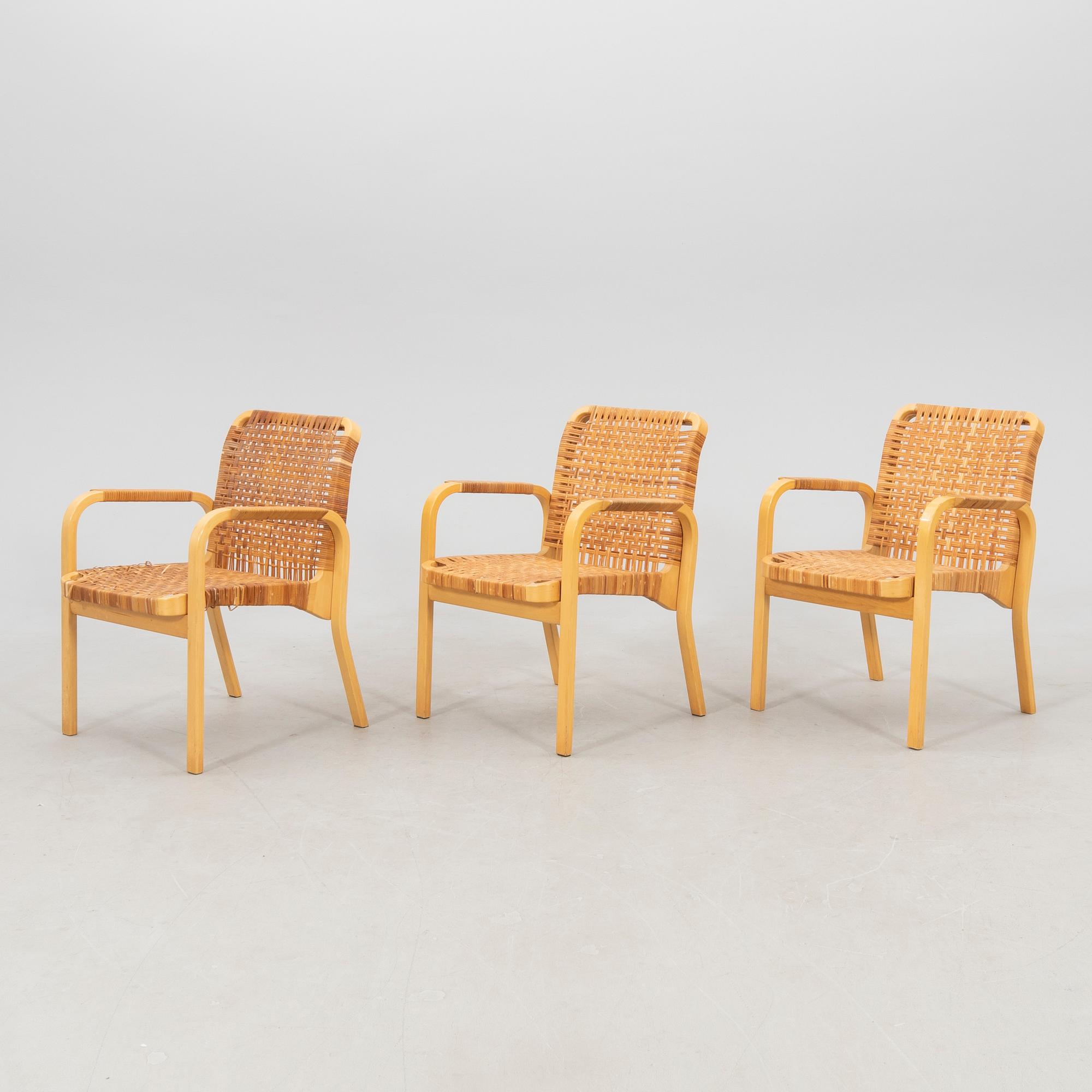 Alvar Aalto, karmstolar 8 st modell 45 Artek Finland sent 1900-tal.