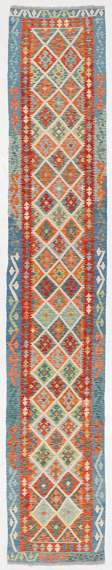A kelim runner, approx. 483 x 84 cm.