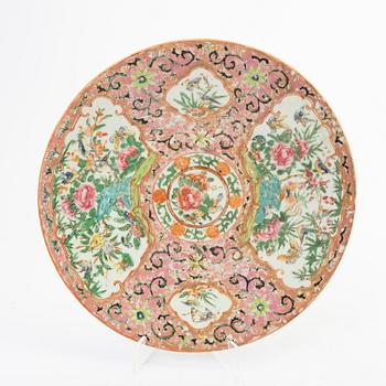 Fat, två stycken, porslin. Sen Qingdynasti, omkring 1900.