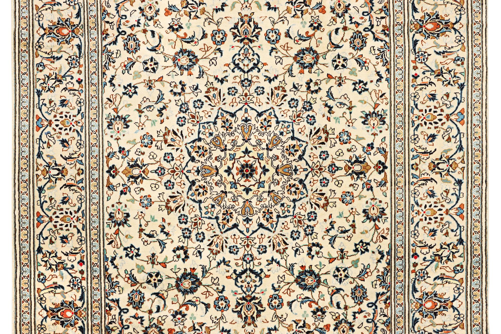 Matta, Keshan, ca 295 x 193 cm.