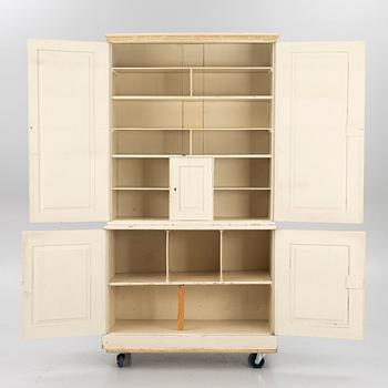 Skåp, 1800-talets början.