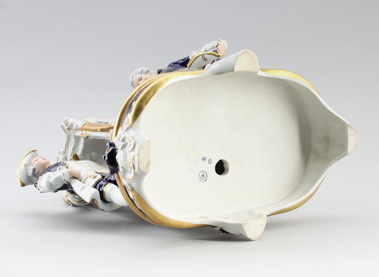 FIGUR, porslin, Royal Dux, 1900-talets mitt.