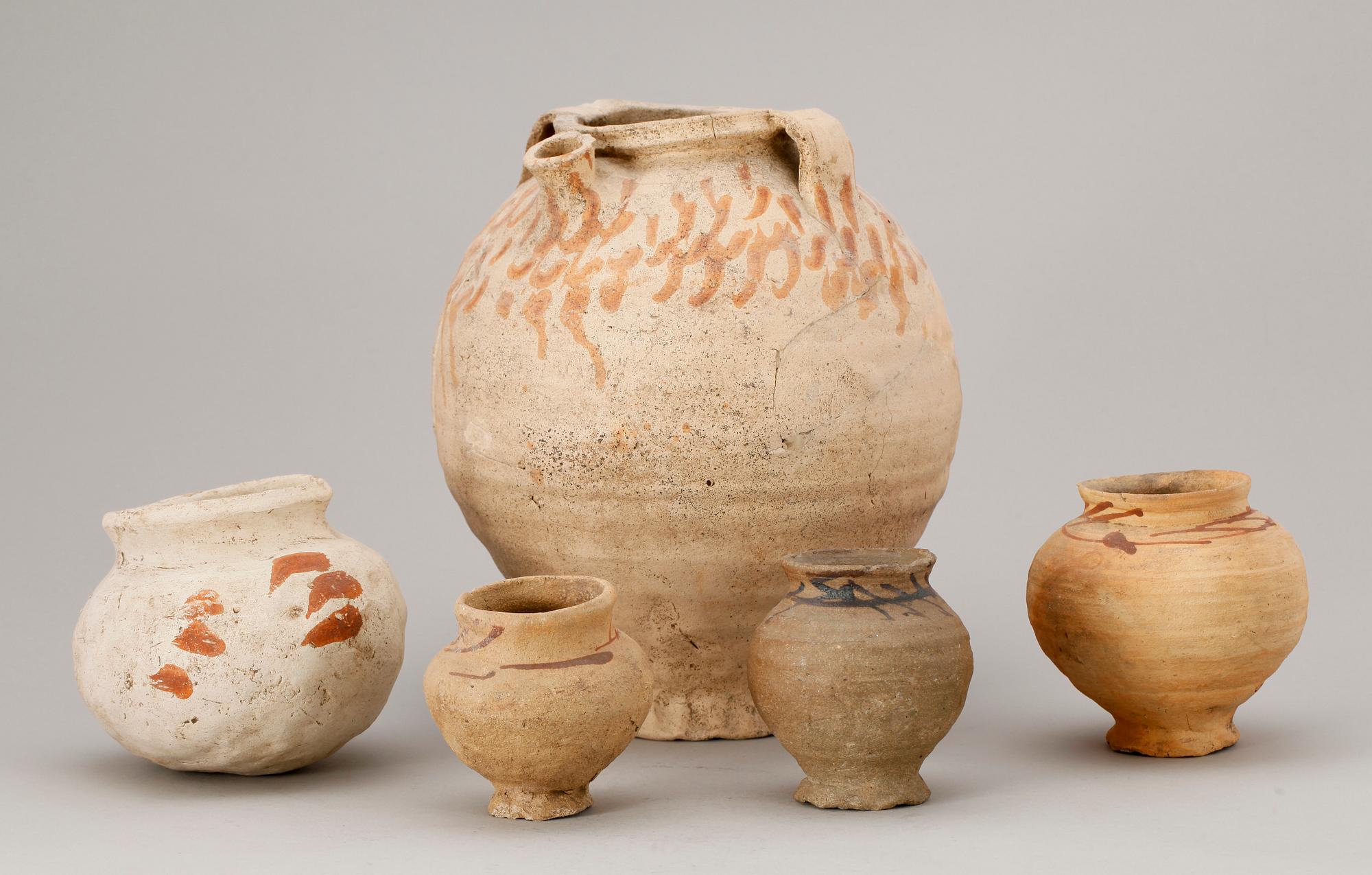 PARTI KERAMIK. 5 delar. Tyskland. 1100/1200-tal.