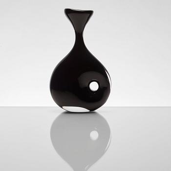 Vicke Lindstrand, An organic shaped vase, Kosta, 1950's.