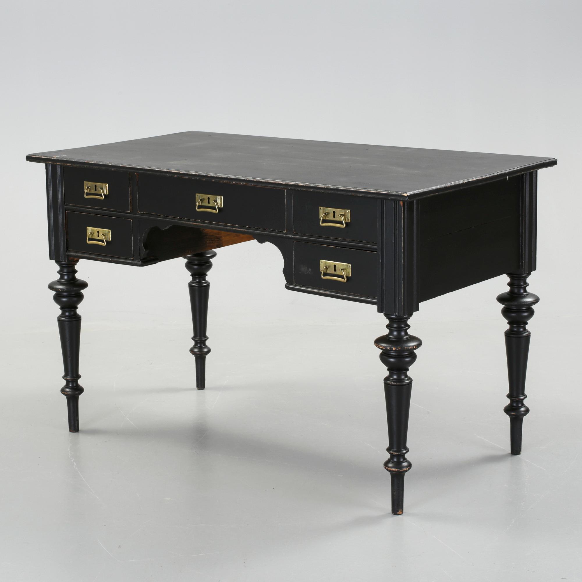 SKRIVBORD, nyrenässans, 1800-talets slut.