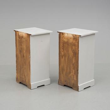 SÄNGBORD, ett par, 1900-tal.