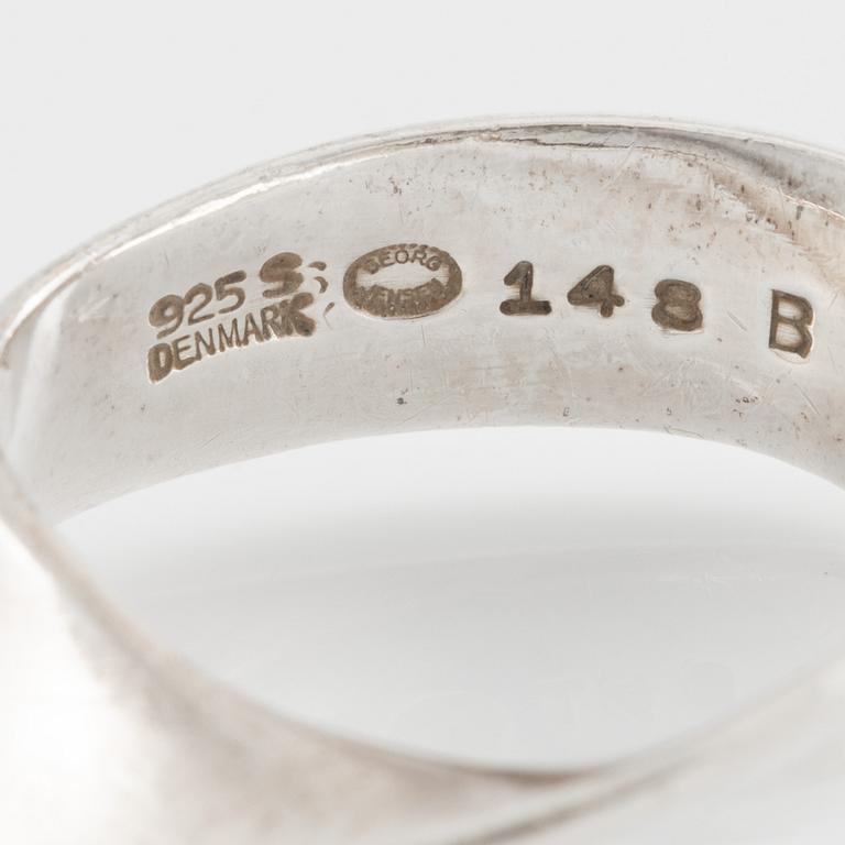 Vivianna Torun Bülow-Hübe, ring "Möbius", sterling silver, for Georg Jensen.