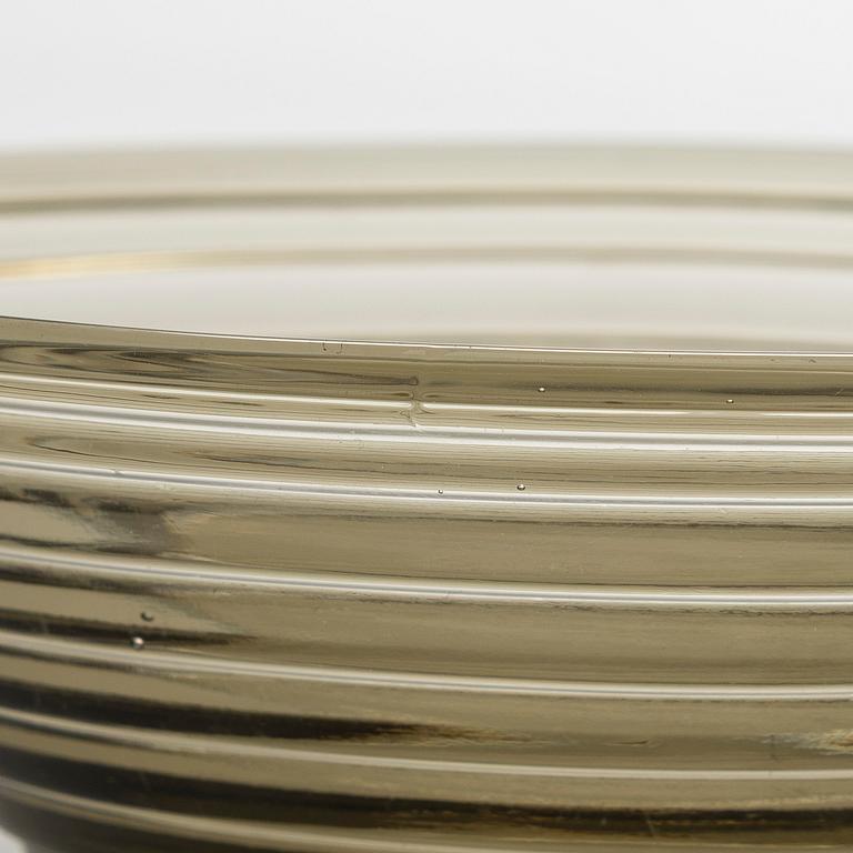 Aino Aalto,A set of three 1930's bowls, "Bölgeblick" for Karhula Glassworks, Finland.
