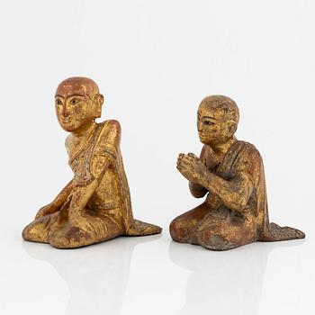 Two wooden statuetts, Thailand, 20th century.