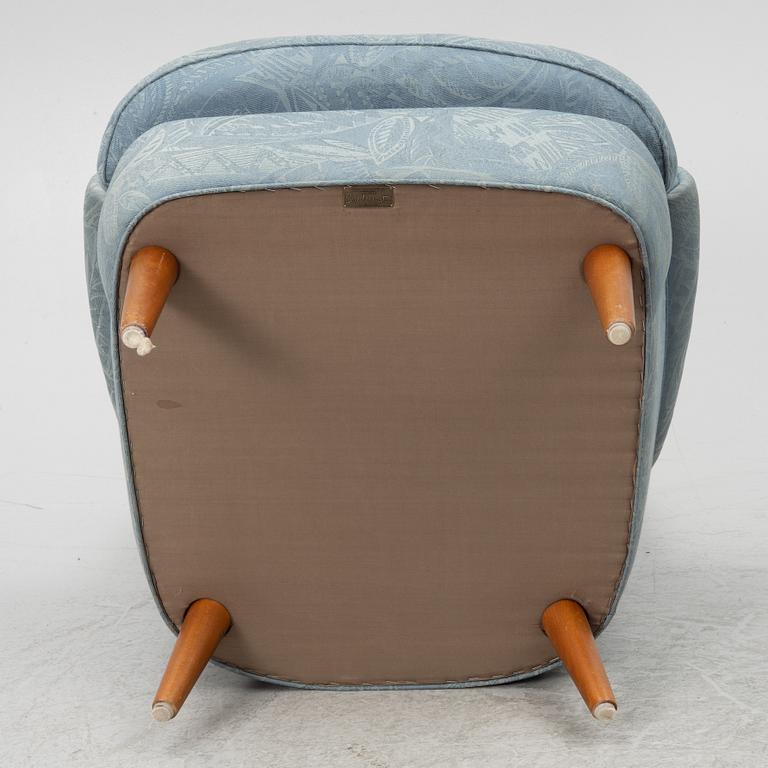 Carl Malmsten, a pair of easy chairs, OH Sjögren, end of the 20th century.