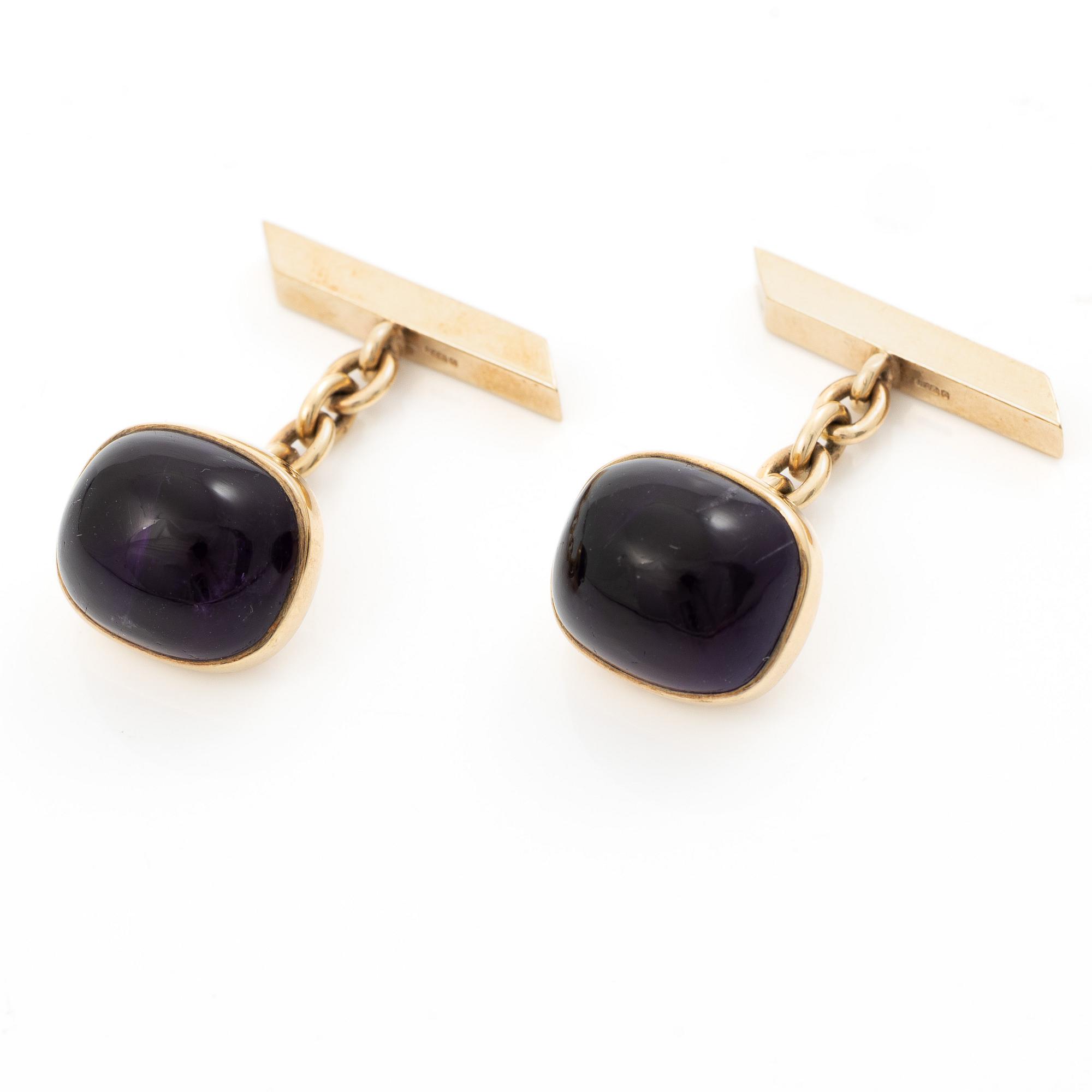 Cufflinks, 9K gold with cabochon-cut amethysts, case marked "R.W. Yeo Ltd, Jewellers, 6, Burlington Arcade, W.1.